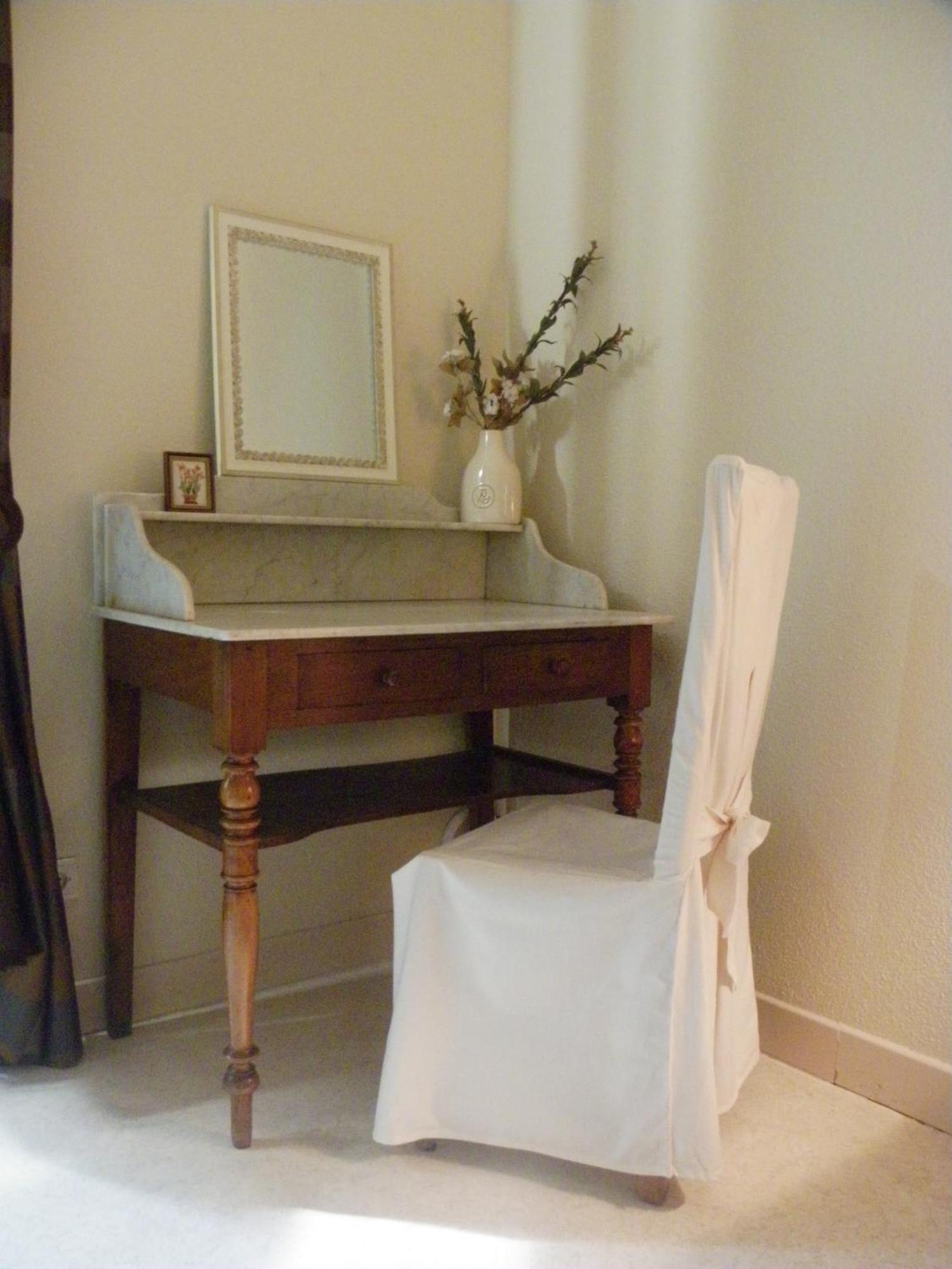 Les Malvaux Bed & Breakfast Huriel Екстериор снимка