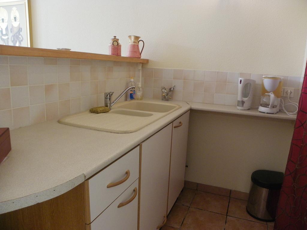 Les Malvaux Bed & Breakfast Huriel Екстериор снимка